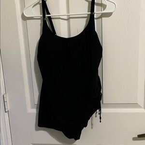 Classic Black One-Piece Swim Suit with Side Ruching Amoresss